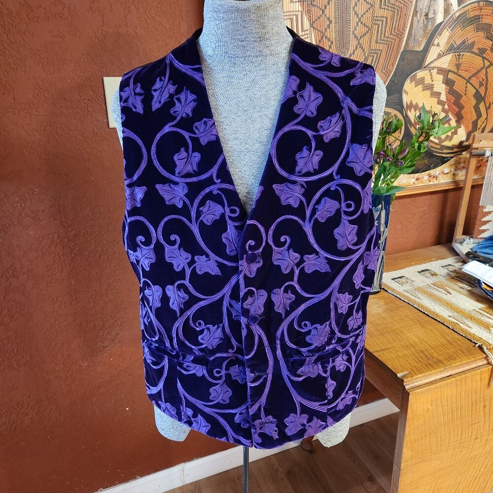 Man's Soel XL Purple Ivy Leaf Pattern Vest 100% Rayon Velveteen